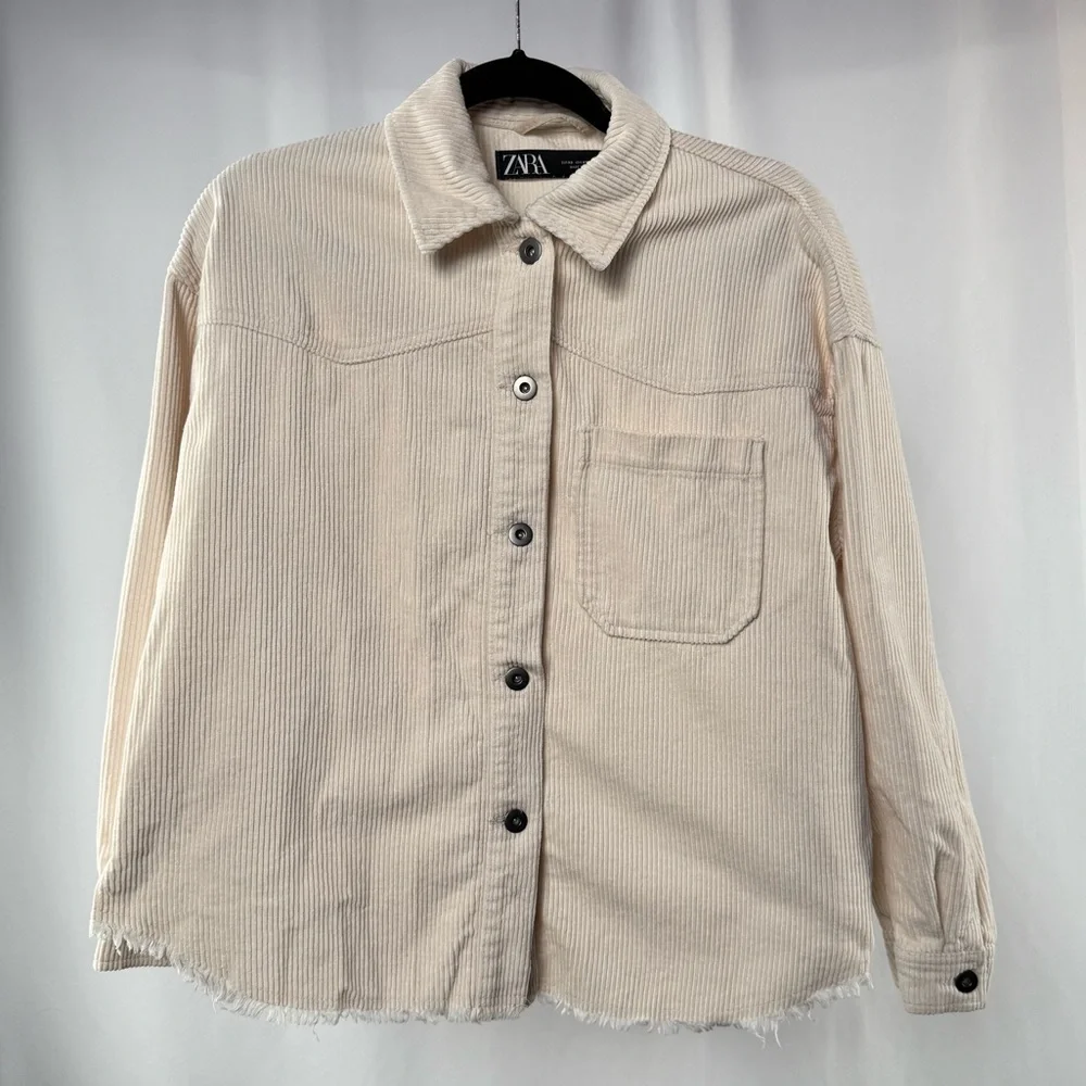Zara Corduroy Shirt Jacket Raw‎ Hem in Cream Size Extra Small